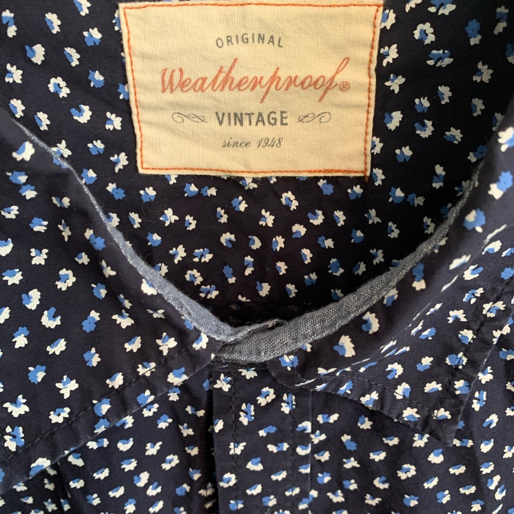 📣‼️ 5 for $50 📣‼️ Weatherproof Vintage Blue Floral Casual Button Down Shirt